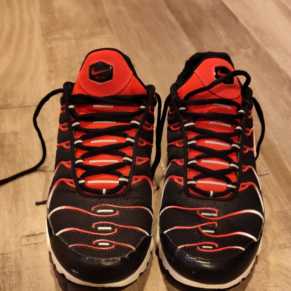 Nike Air Max Plus Black and Red Athletic Shoes